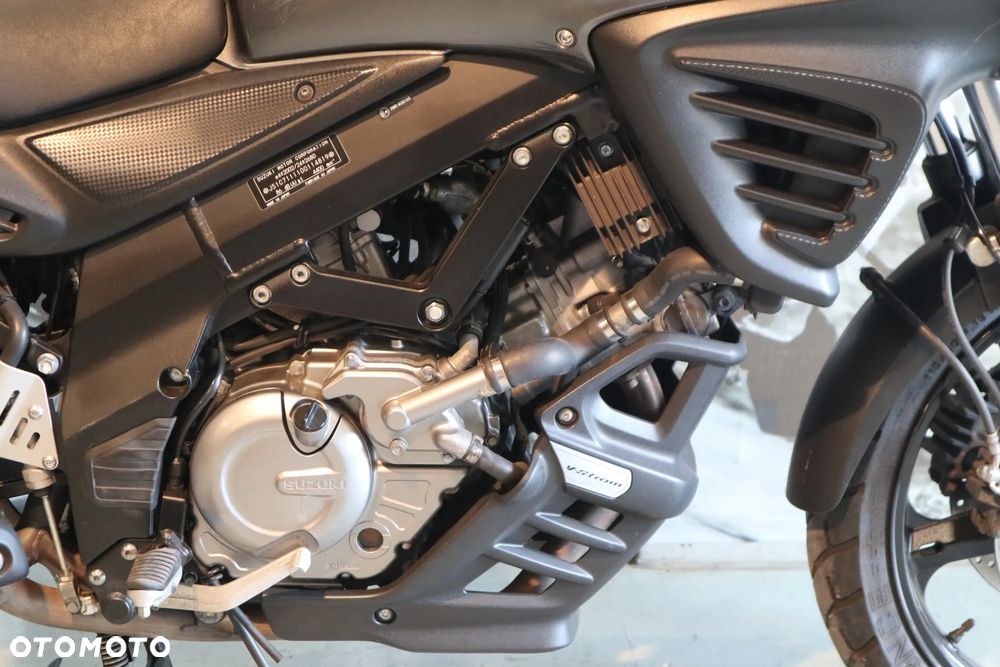 Suzuki V-STROM - 15