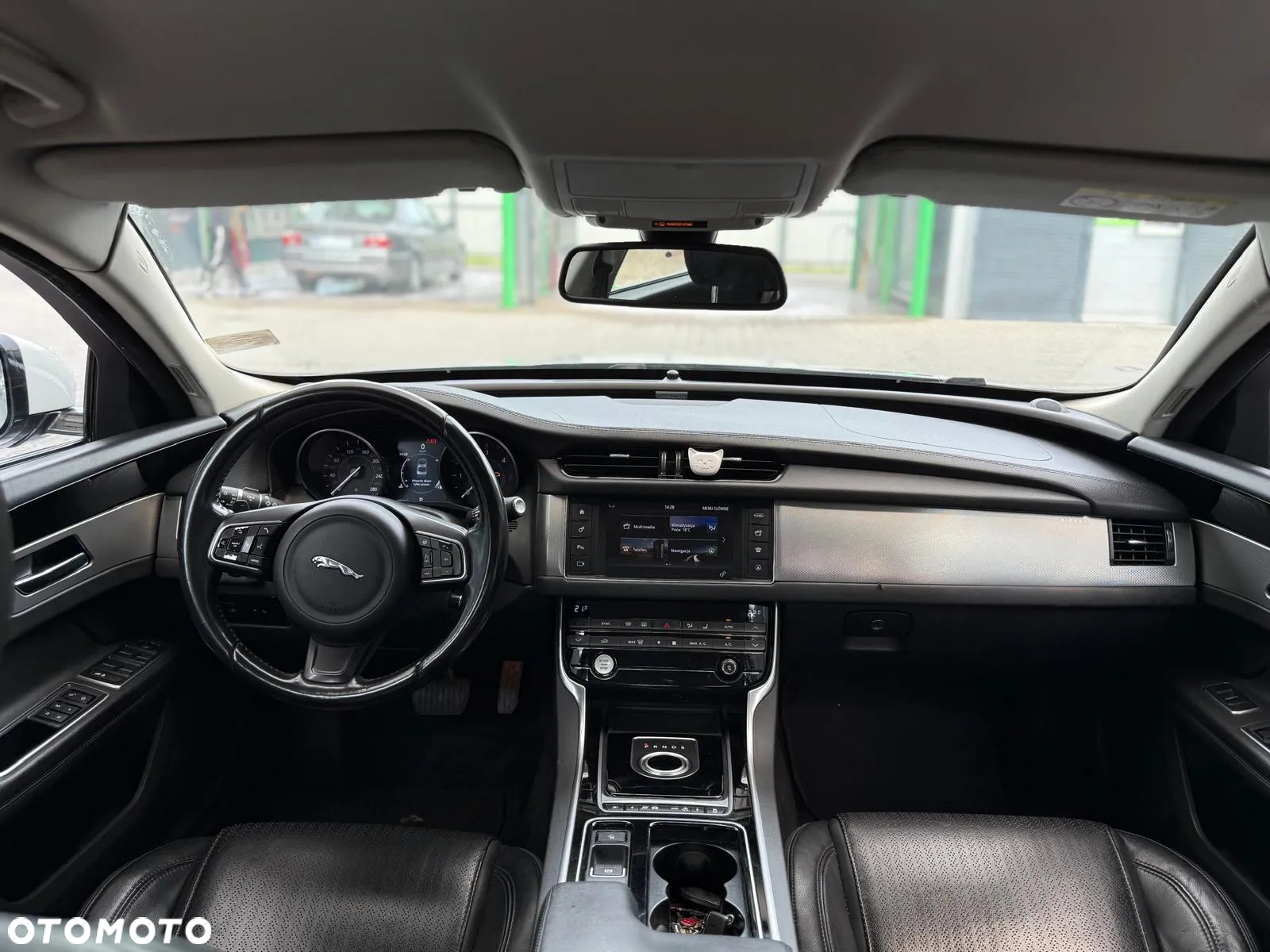 Jaguar XF 2.0 i4D Prestige - 8
