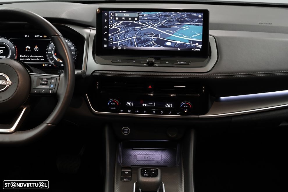 Nissan Qashqai 1.3 DIG-T N-Connecta Xtronic - 18