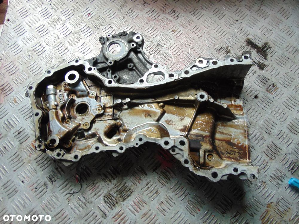 Obudowa rozrzadu toyota yaris 2 1,33 - 3