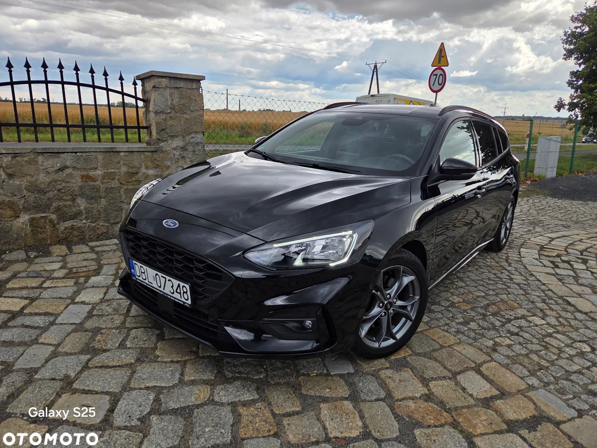 Ford Focus 1.0 EcoBoost Hybrid ST-LINE - 1