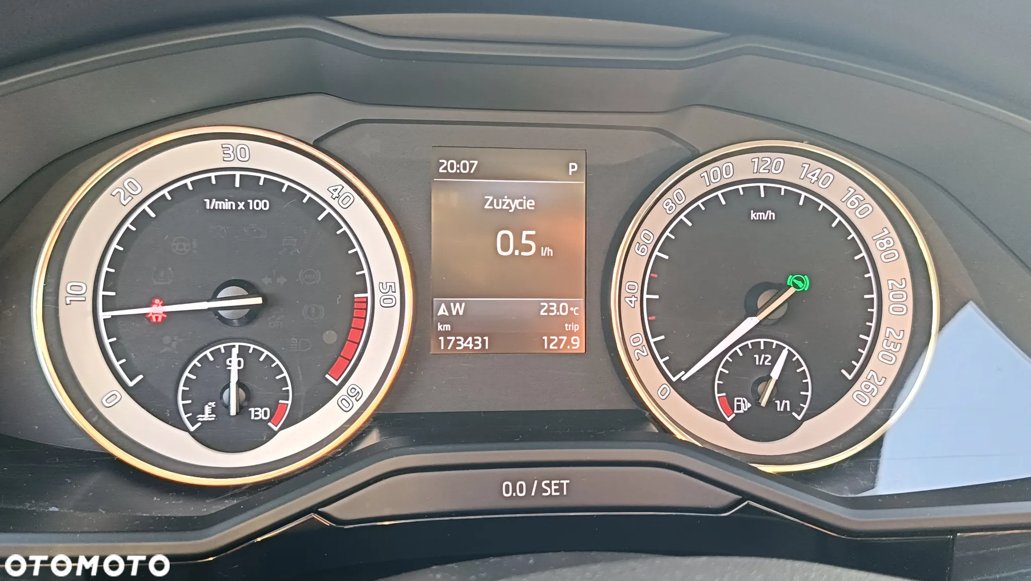 Skoda Superb Combi 2.0 TDI DSG Premium Edition - 26