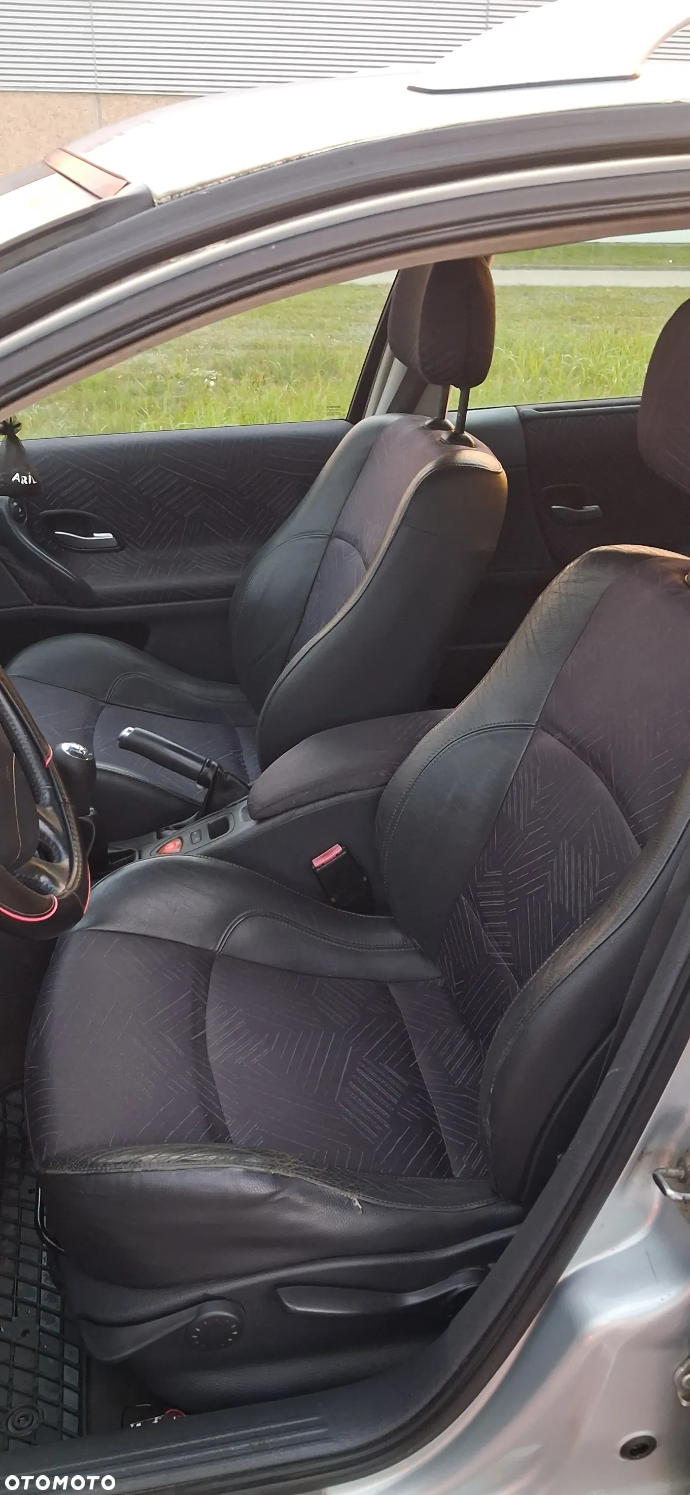 Renault Laguna 1.8 Emotion - 14