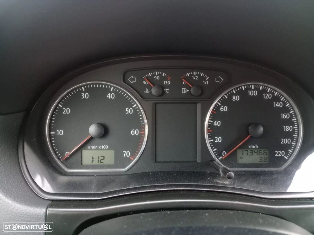 VW Polo 1.2 Play and Go - 23