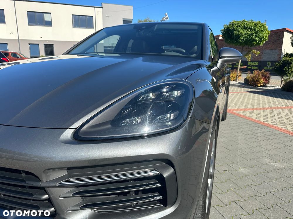 Porsche Cayenne - 3