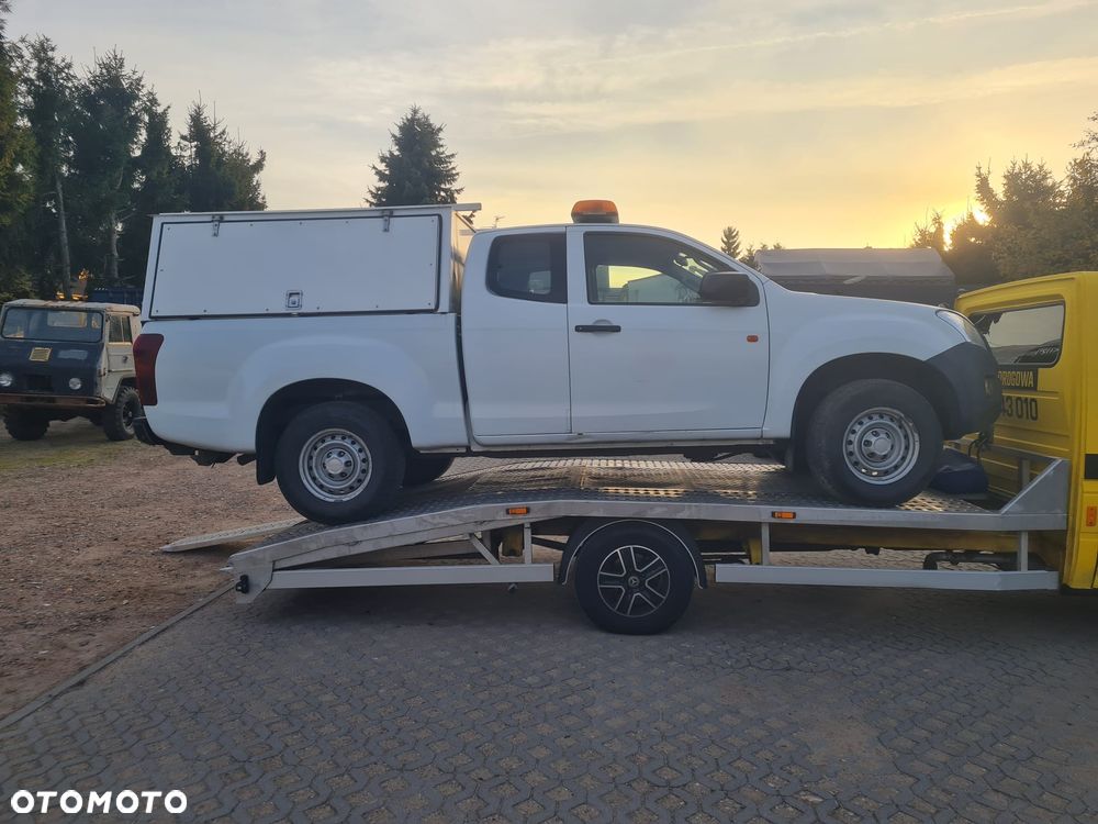 Isuzu D-Max - 28