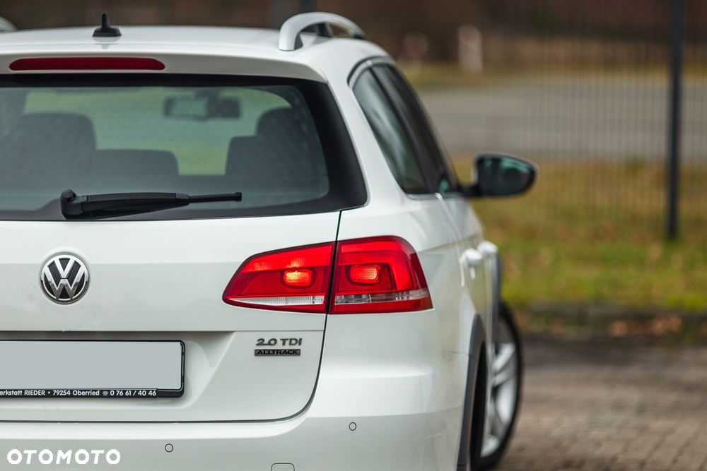 Volkswagen Passat 2.0 TDI DPF 4Mot Comfortline - 11