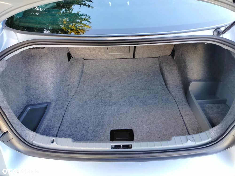 BMW Seria 3 320i Edition Lifestyle - 27