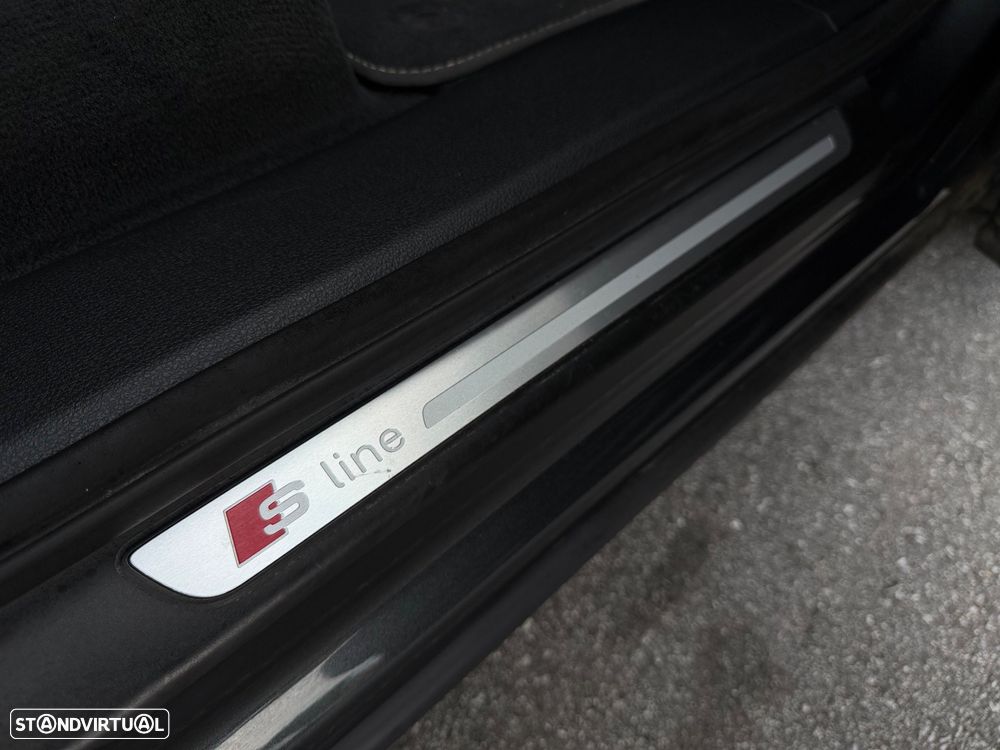 Audi Q7 3.0 TDI quattro tiptronic 7L - 14