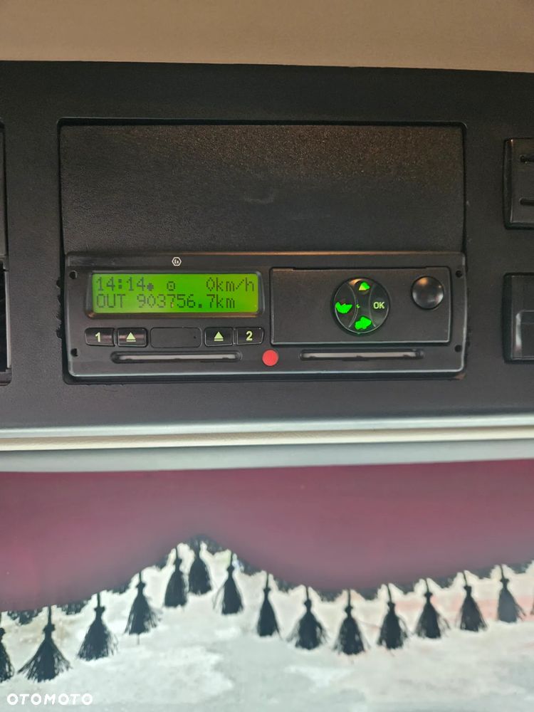 Mercedes-Benz Actros - 7