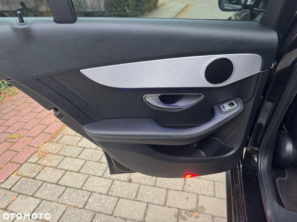 Mercedes-Benz Klasa C 200 d 9G-TRONIC - 21