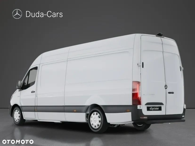 Mercedes-Benz eSprinter 320 furgon długi PRO - 3