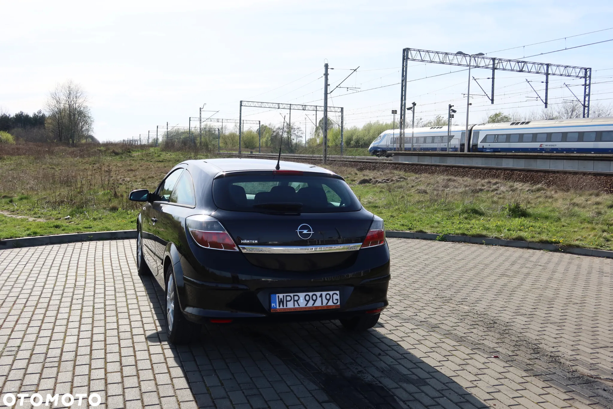 Opel Astra GTC 1.6 - 3