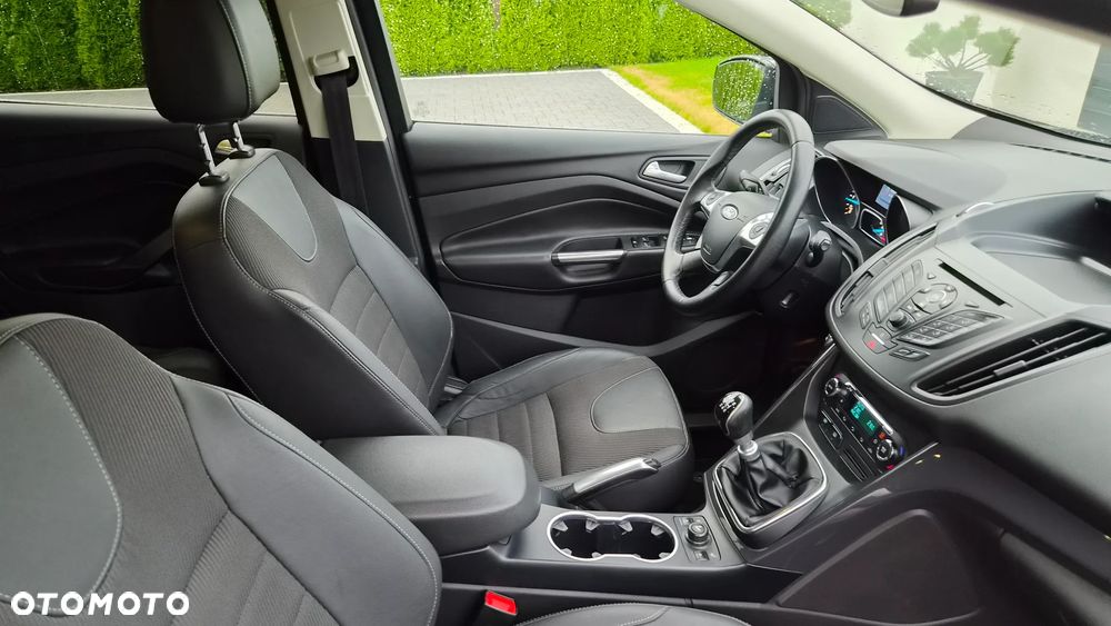 Ford Kuga 2.0 TDCi 4x4 Titanium - 15