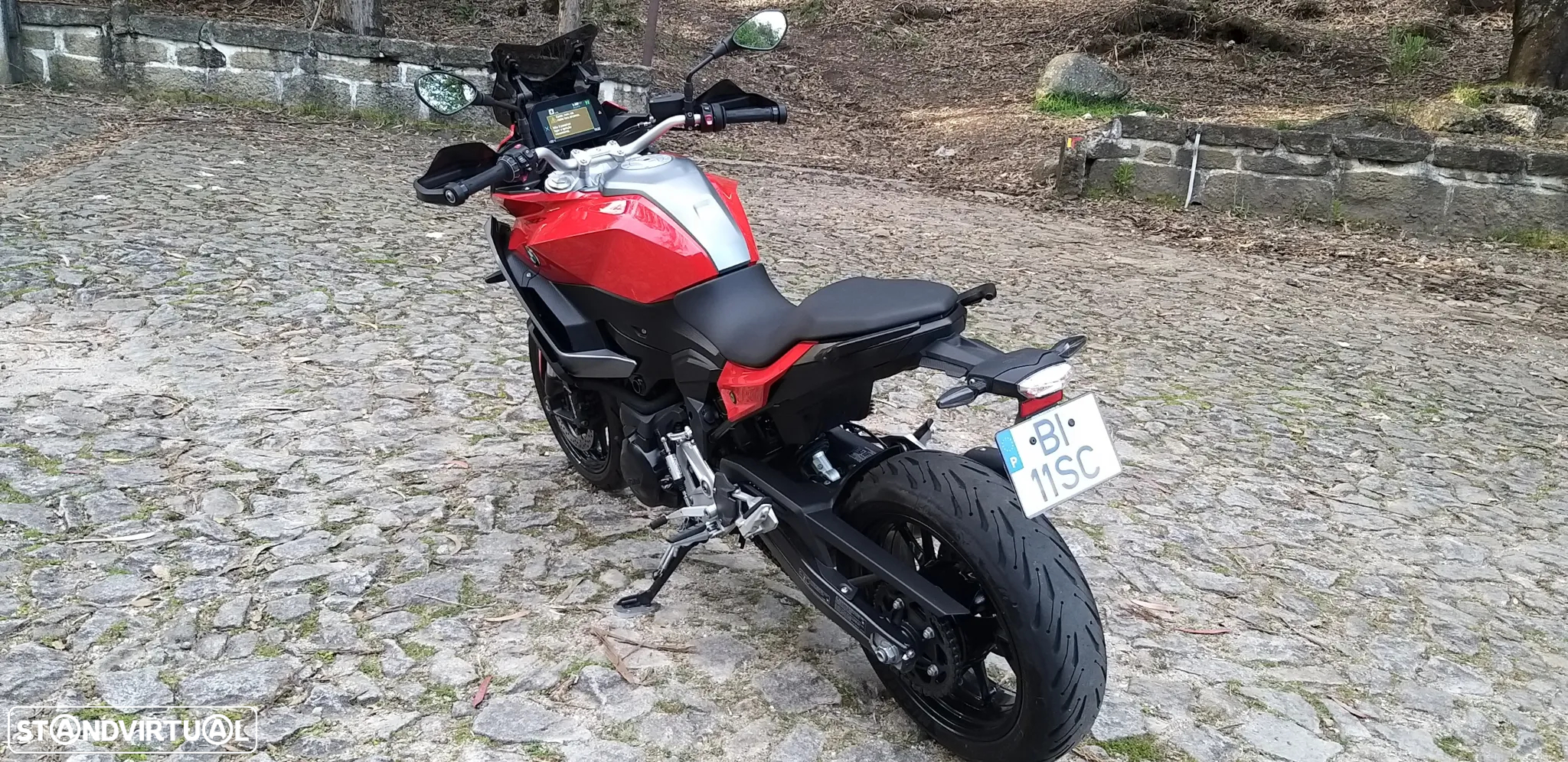 BMW F 900 XR - 4