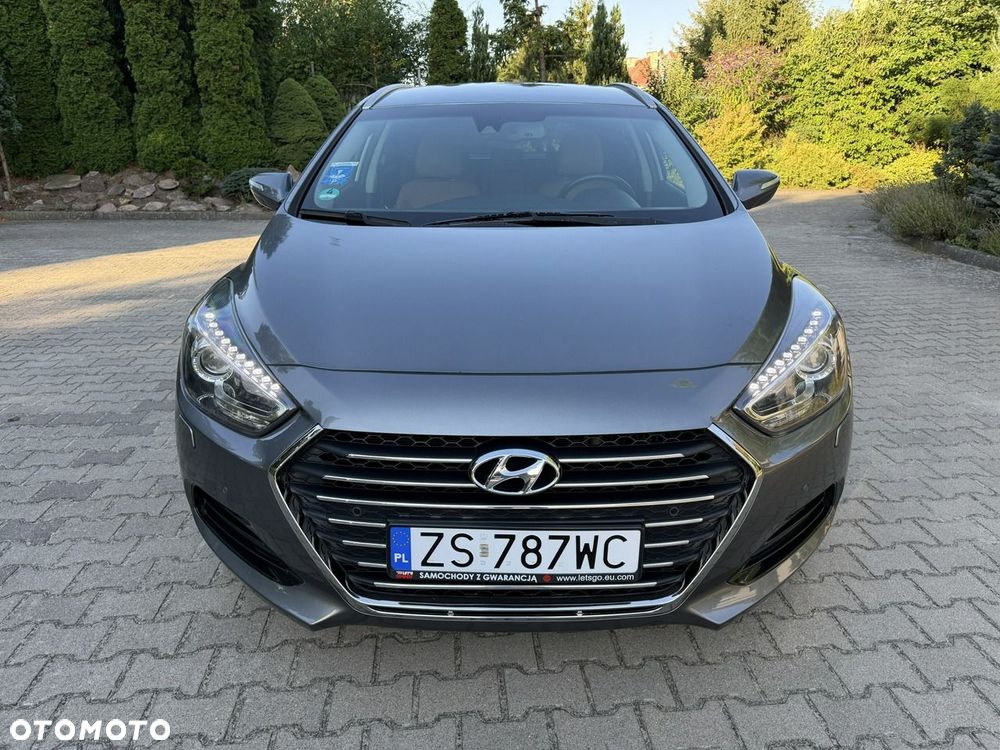 Hyundai i40 Kombi blue 1.7 CRDi DCT Premium - 27