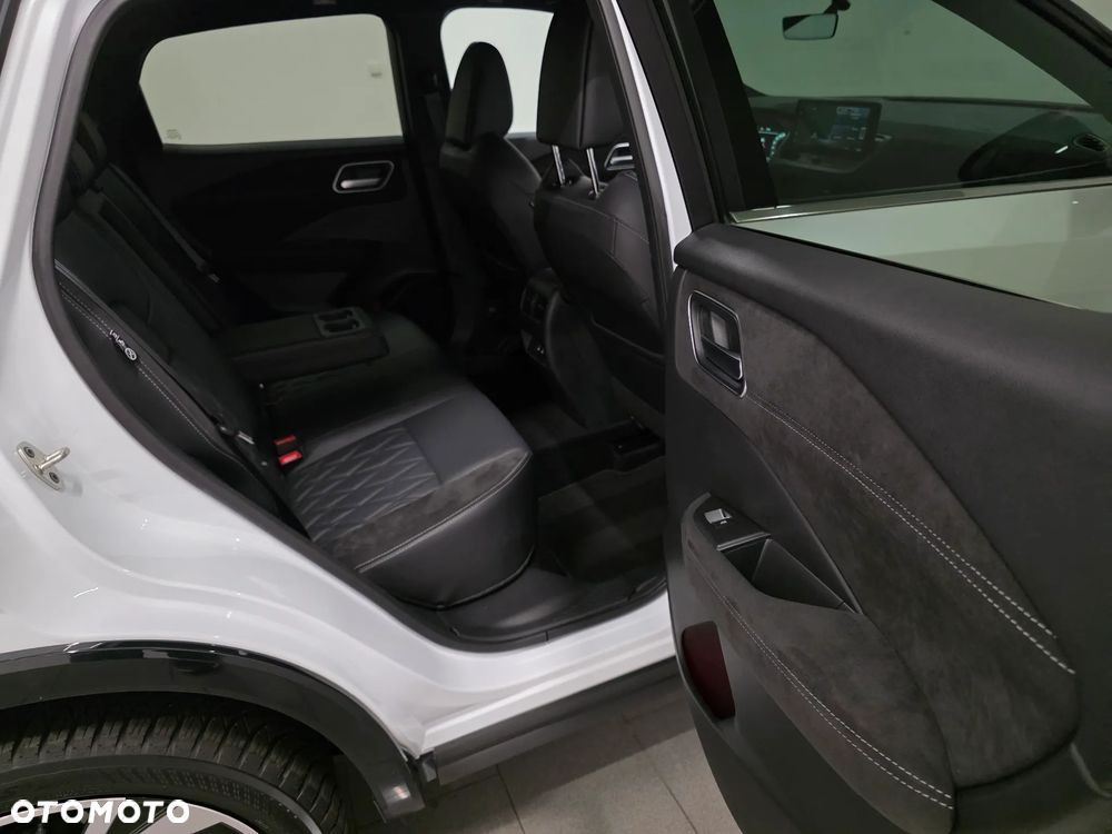 Nissan Qashqai 1.3 DIG-T MHEV Xtronic Tekna - 32