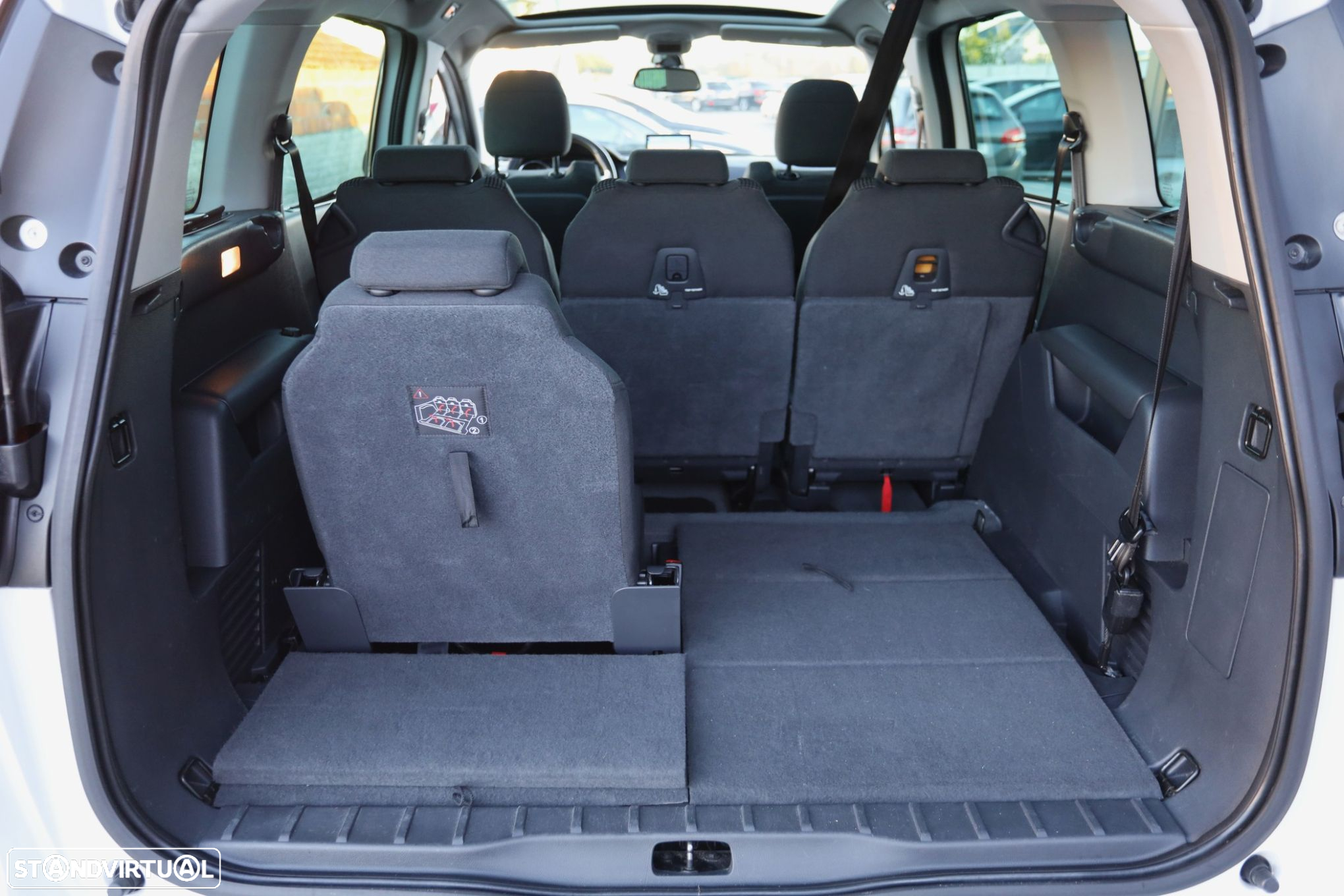 Peugeot 5008 1.6 BlueHDi Allure EAT6 J17 - 23