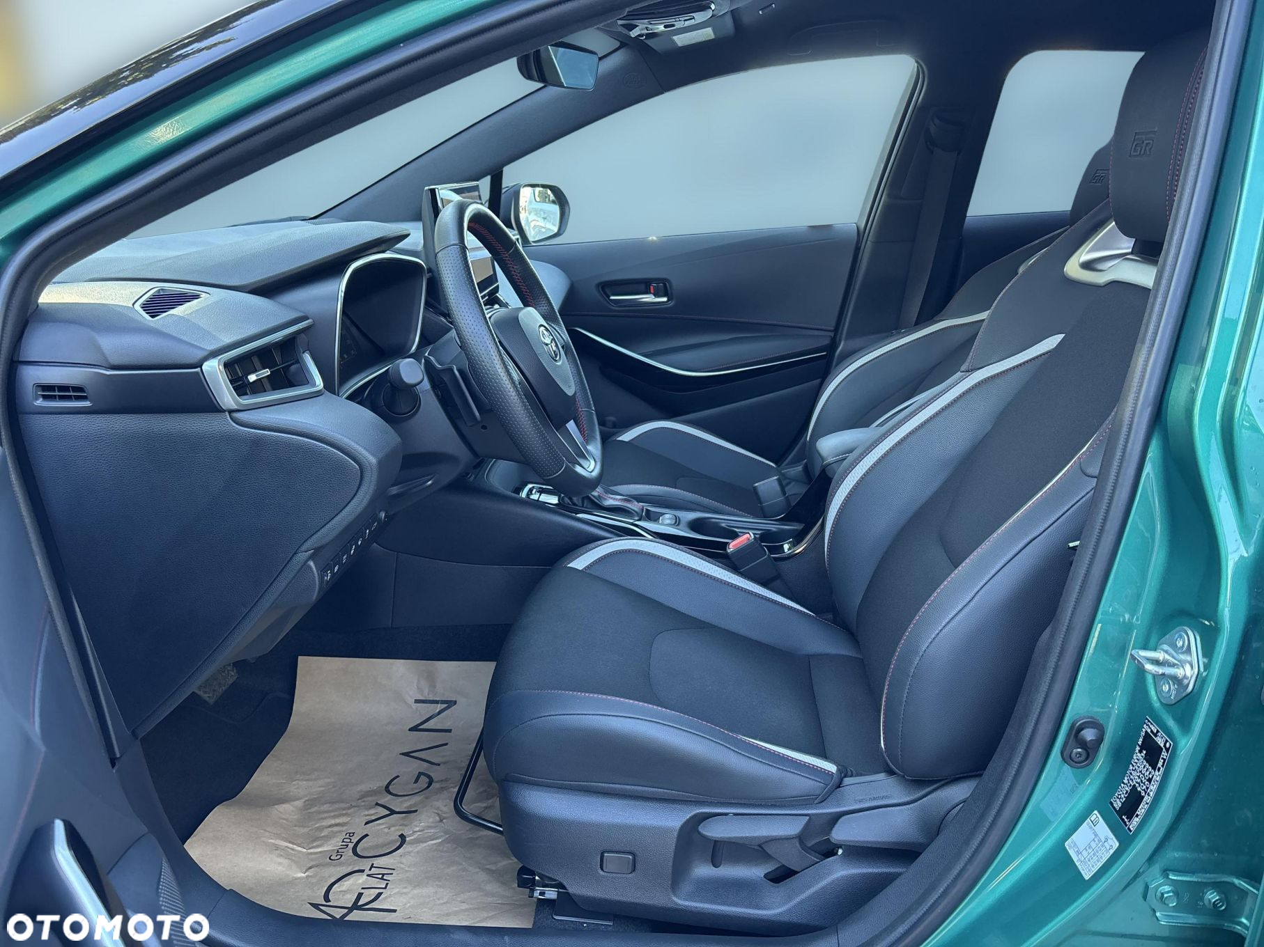 Toyota Corolla - 14