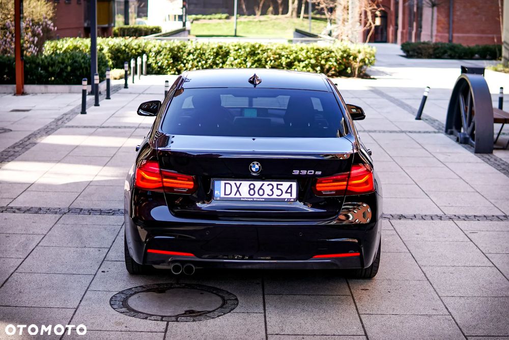 BMW Seria 3 330e iPerformance Advantage - 11