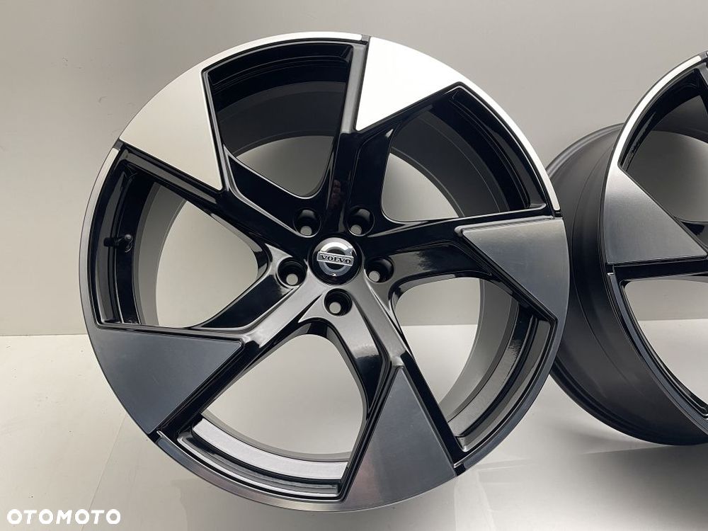 FELGI VOLVO EX90 32134889 / 32134890 22 - 4
