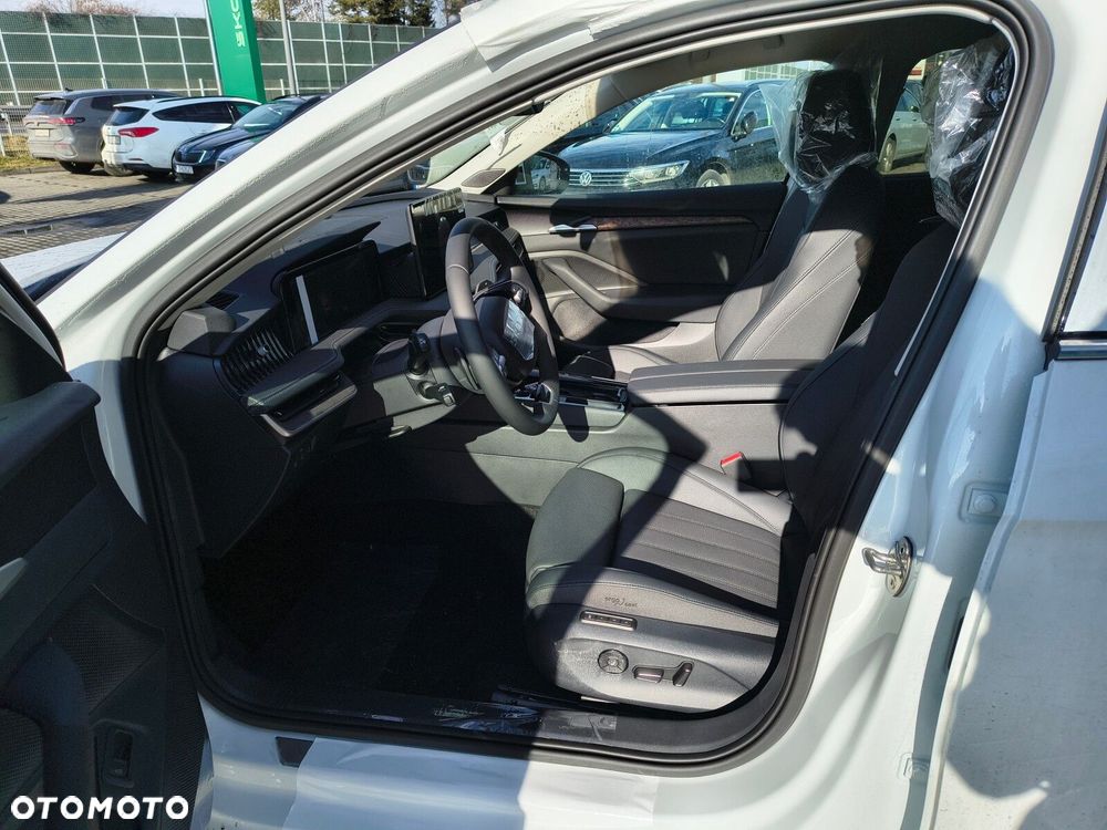 Skoda Superb 2.0 TDI SCR 4x4 L&K DSG - 19