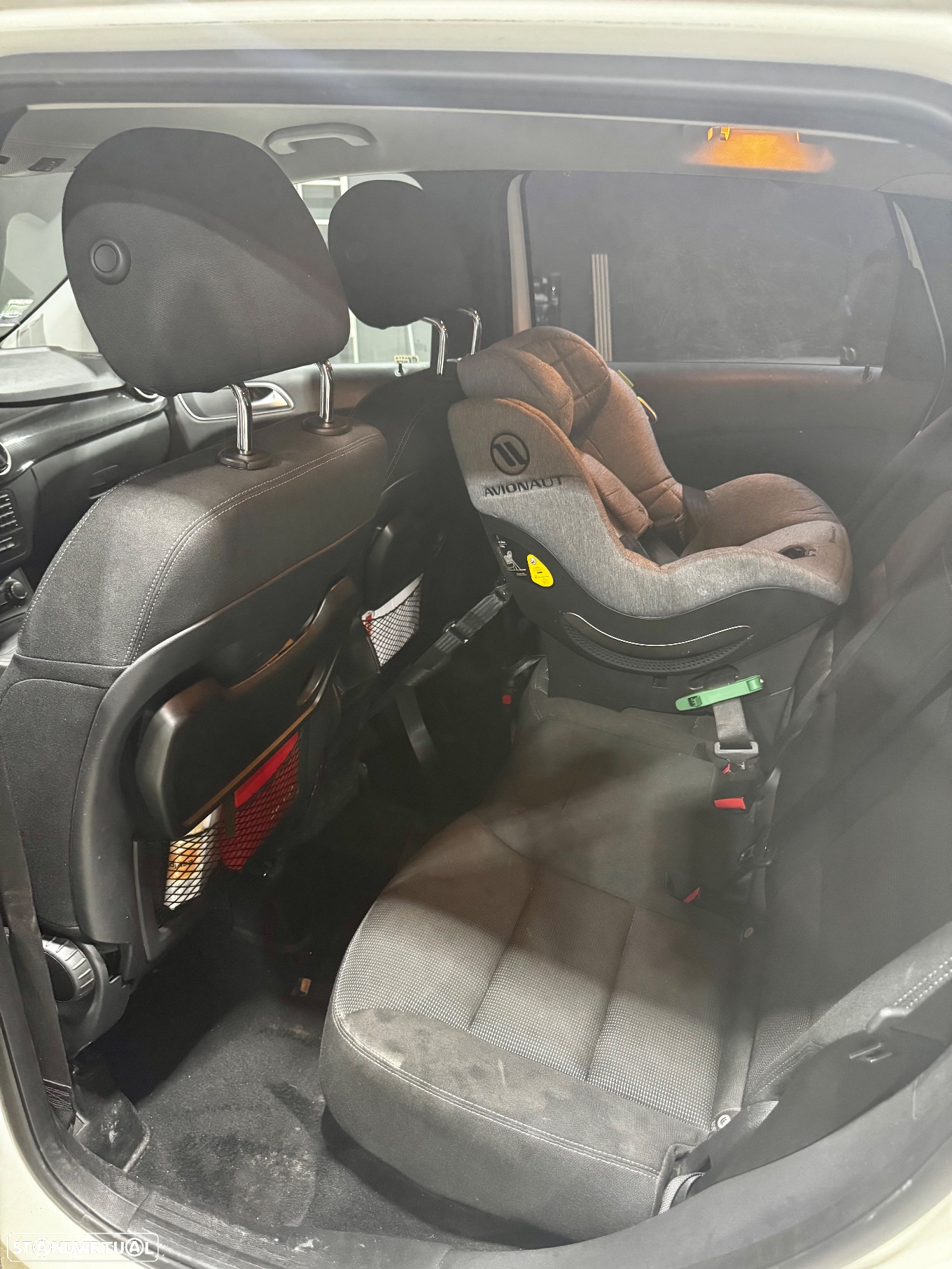 Mercedes-Benz B 180 CDI (BlueEFFICIENCY) 7G-DCT - 12