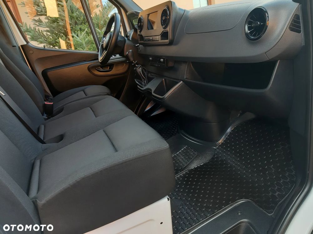 Mercedes-Benz Sprinter 317 CDI - 35