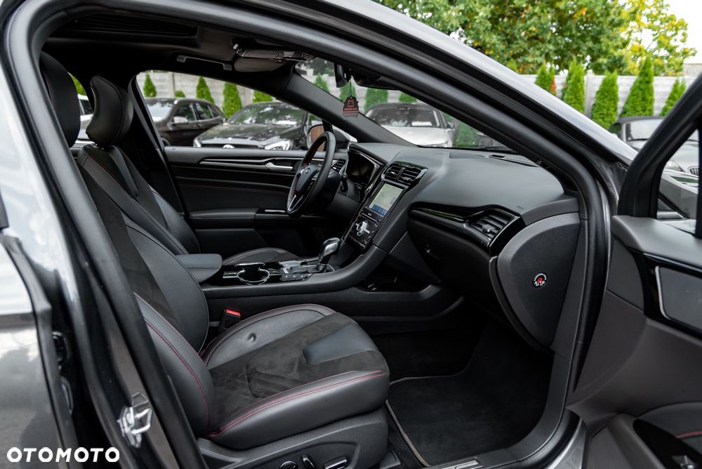 Ford Mondeo - 25