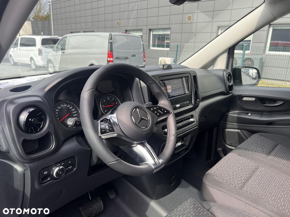 Mercedes-Benz Vito - 10
