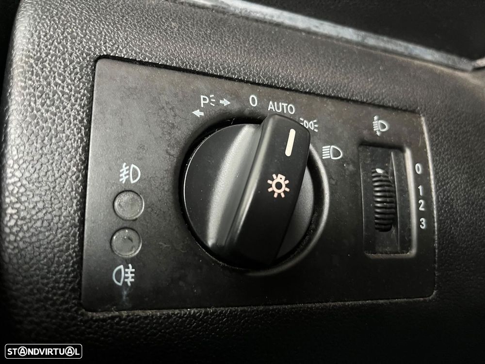 Mercedes-Benz B 200 CDi Autotronic - 17