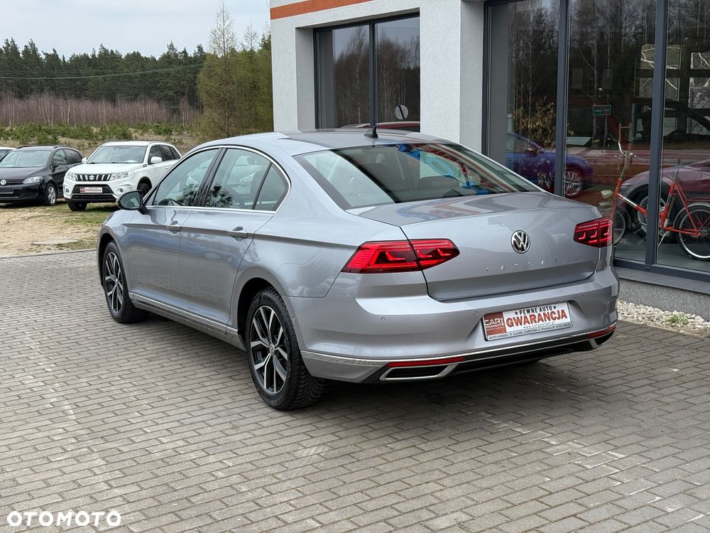 Volkswagen Passat 2.0 TDI (BlueMotion Technology) Trendline - 12