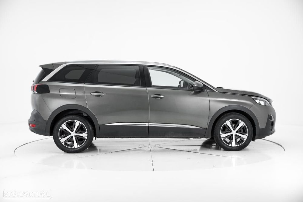 Peugeot 5008 - 3
