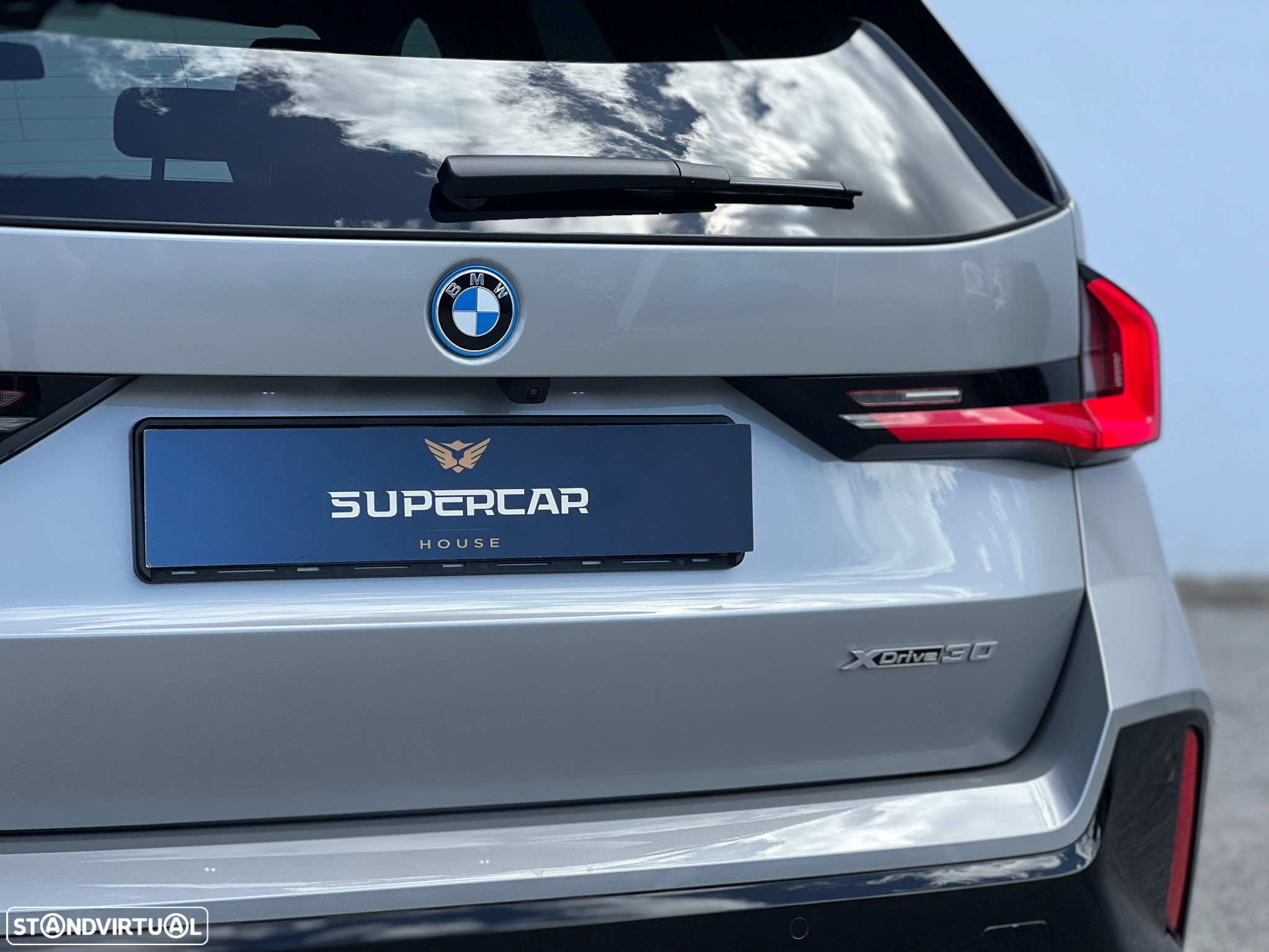 BMW iX1 xDrive30 M Sport Pack - 21