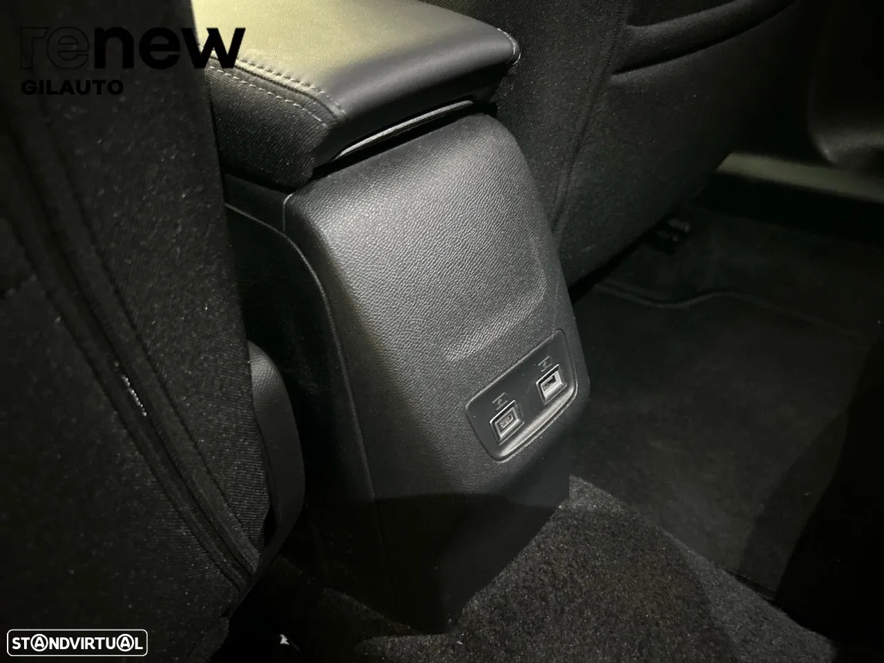Peugeot 2008 1.5 BlueHDi Allure EAT8 - 24