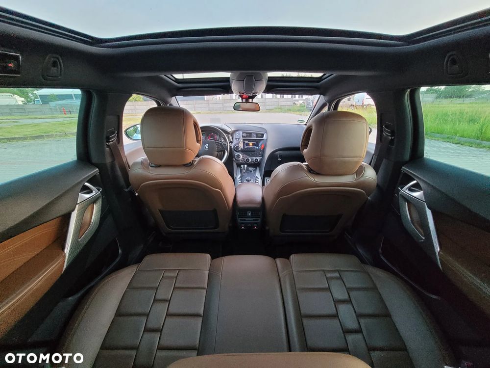Citroën DS5 Hybrid4 Business Class - 19
