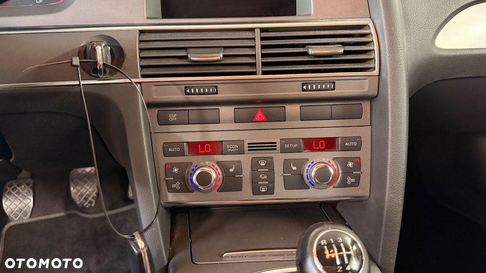 Audi A6 Avant - 26