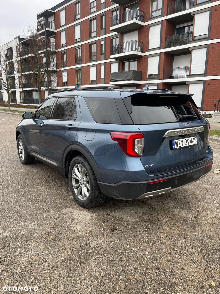 Ford Explorer - 3
