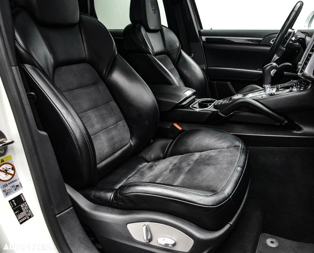 Porsche Cayenne - 15