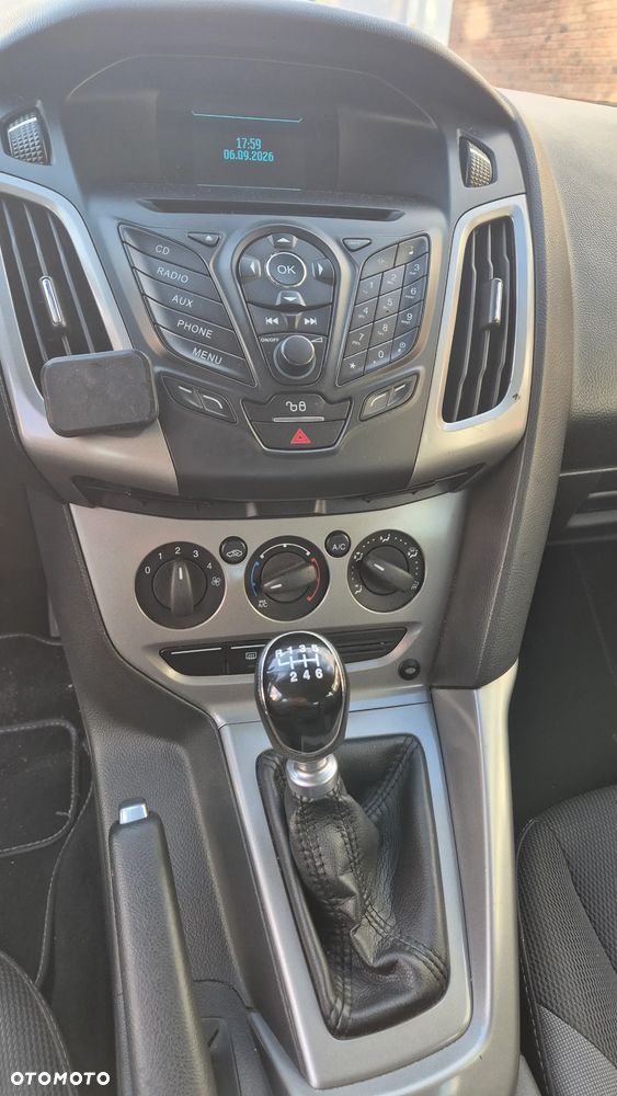 Ford Focus - 11