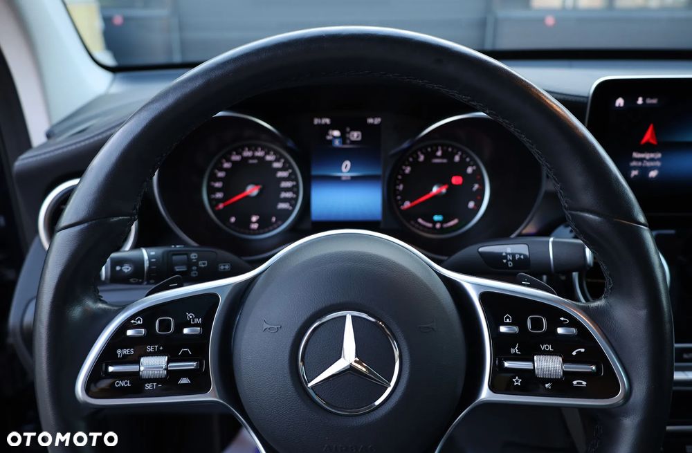 Mercedes-Benz GLC 300 e 4Matic 9G-TRONIC - 19