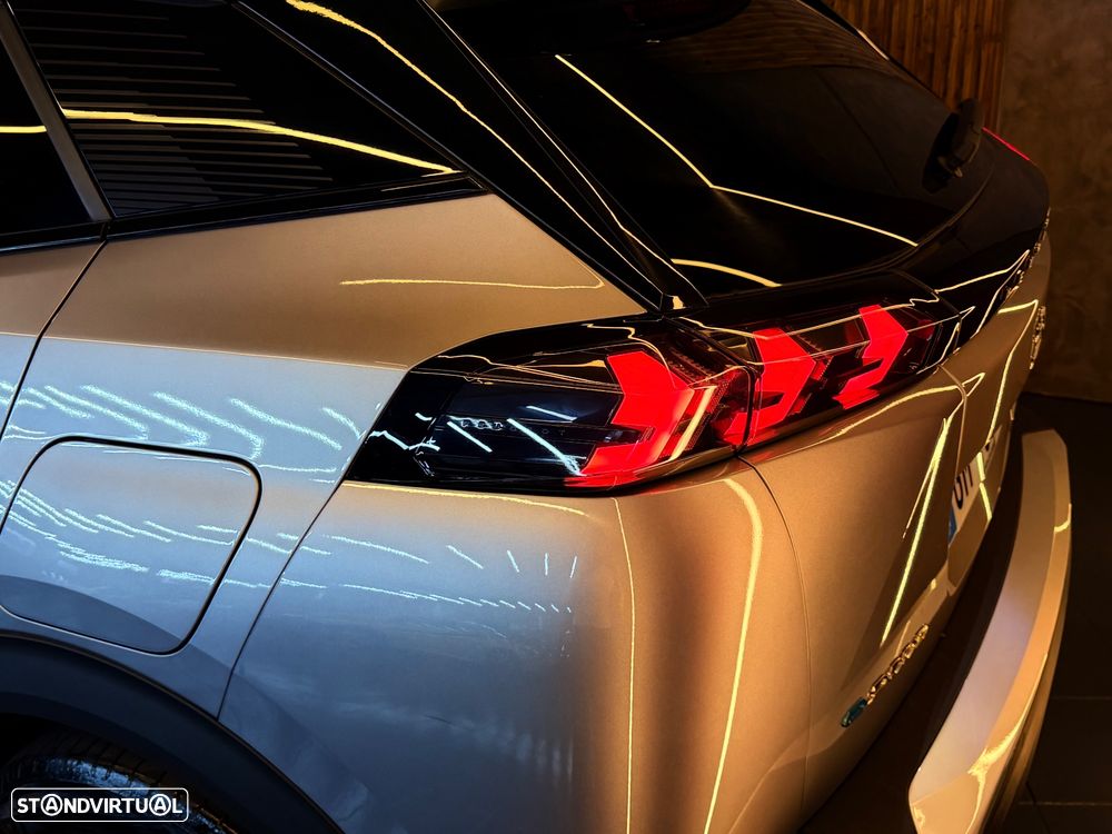 Peugeot e-2008 50 kWh GT Pack - 12