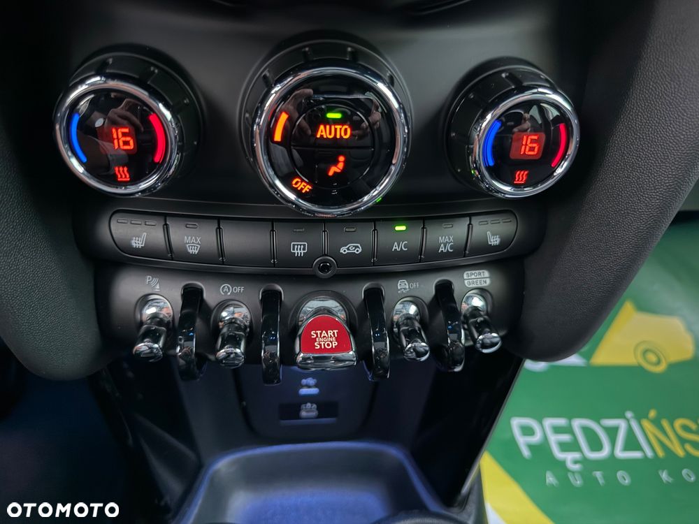 MINI Cooper Seven Chili - 13