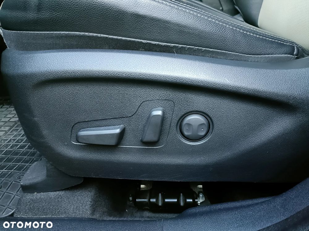 Kia Sorento 2.0 CRDI L - 10