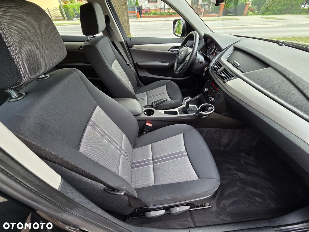 BMW X1 sDrive18i - 8
