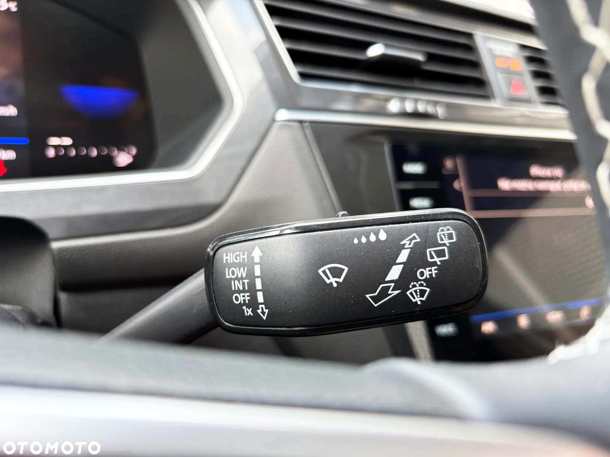 Volkswagen Tiguan Allspace 2.0 TSI 4Mot R-Line DSG - 35