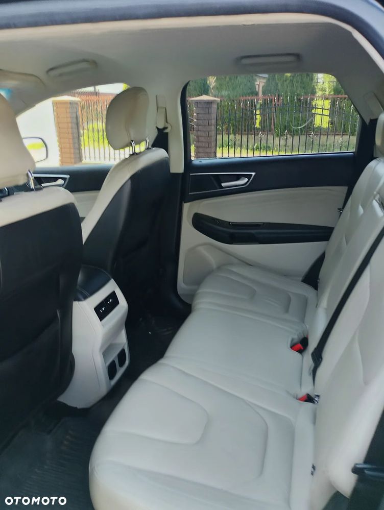 Ford Edge 2.0 EcoBlue Bi-Turbo 4x4 Titanium - 28
