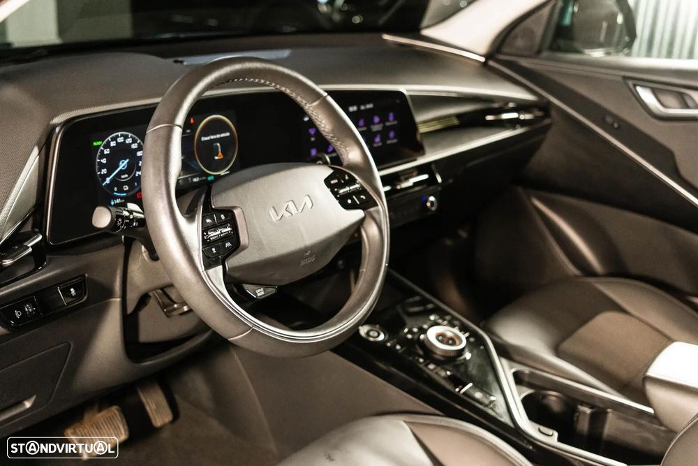 Kia Niro EV 64kWh Drive - 16