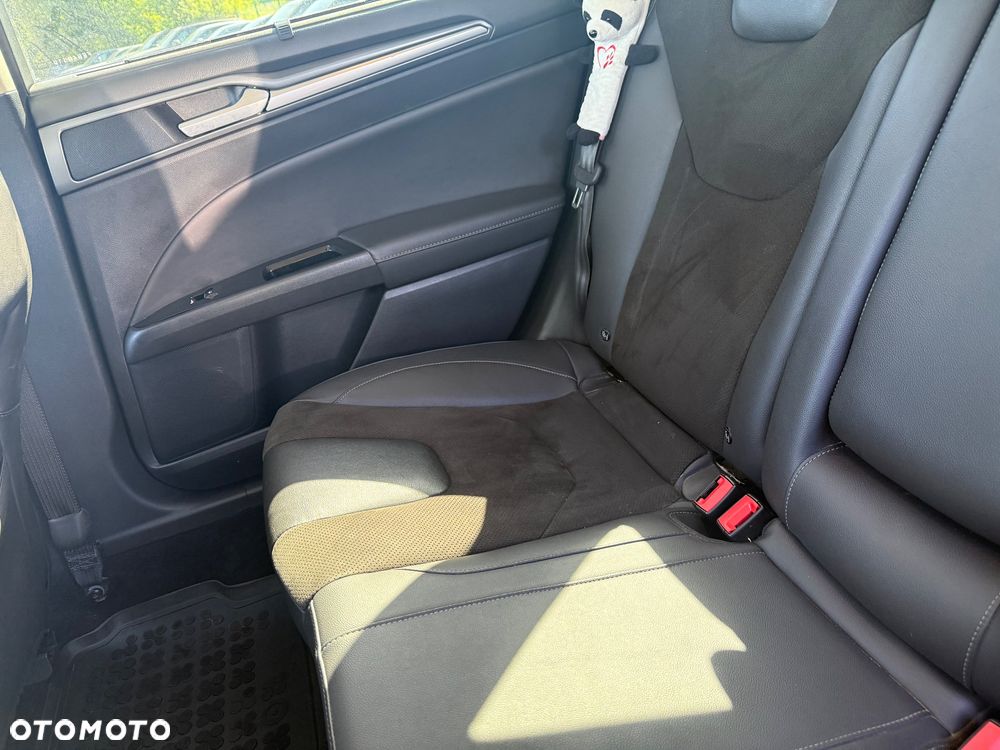 Ford Mondeo Turnier 2.0 TDCi Start-Stopp PowerShift-Aut Titanium - 27