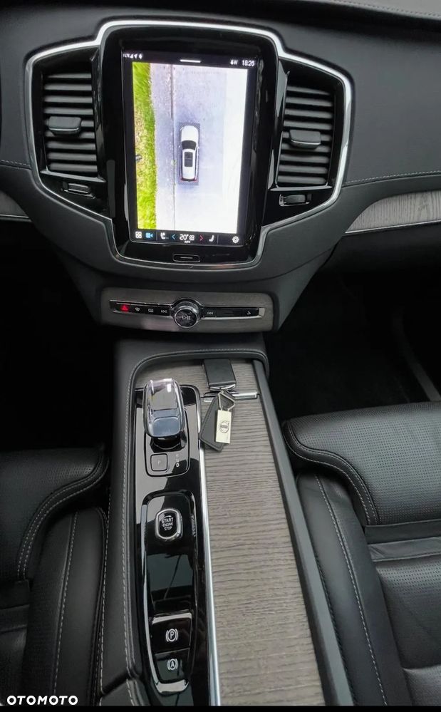 Volvo XC 90 T8 AWD Plug-In Hybrid Ultimate Dark 7os - 10